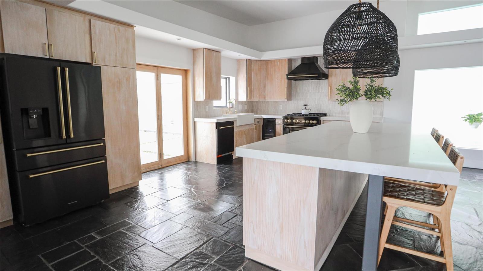 Country Club Terrace - Residential