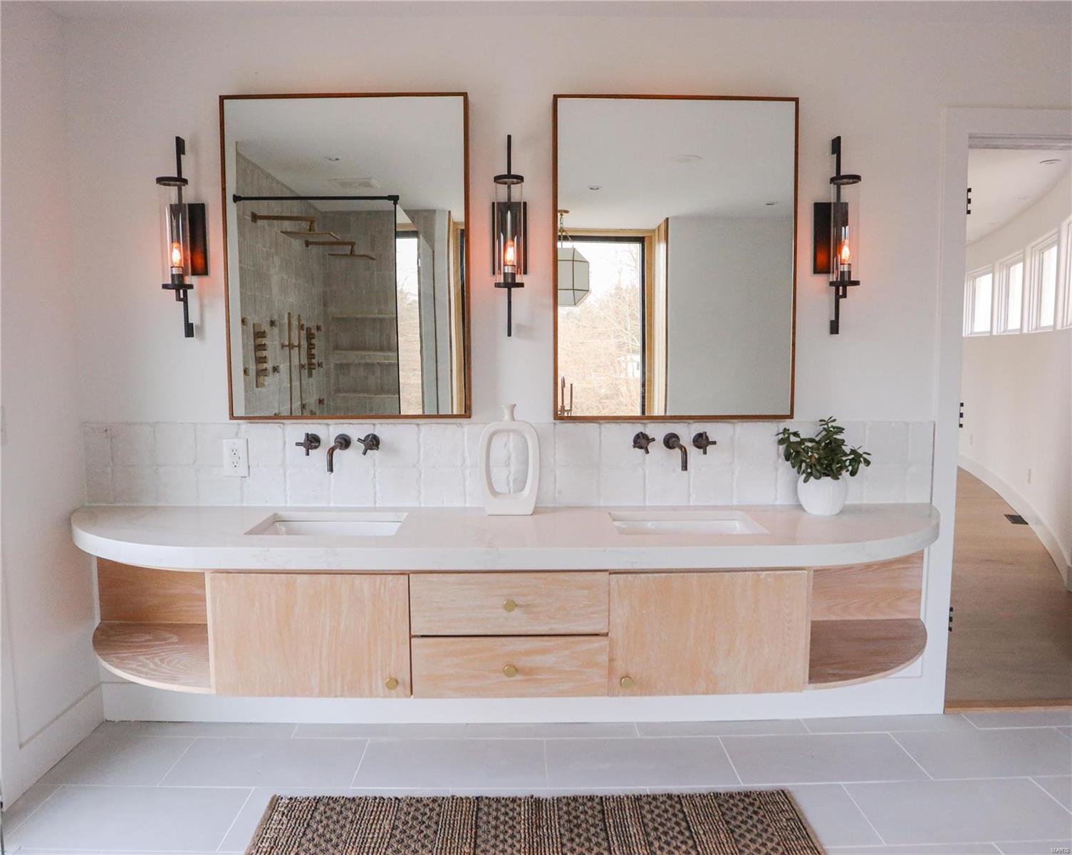 Country Club Terrace - Residential