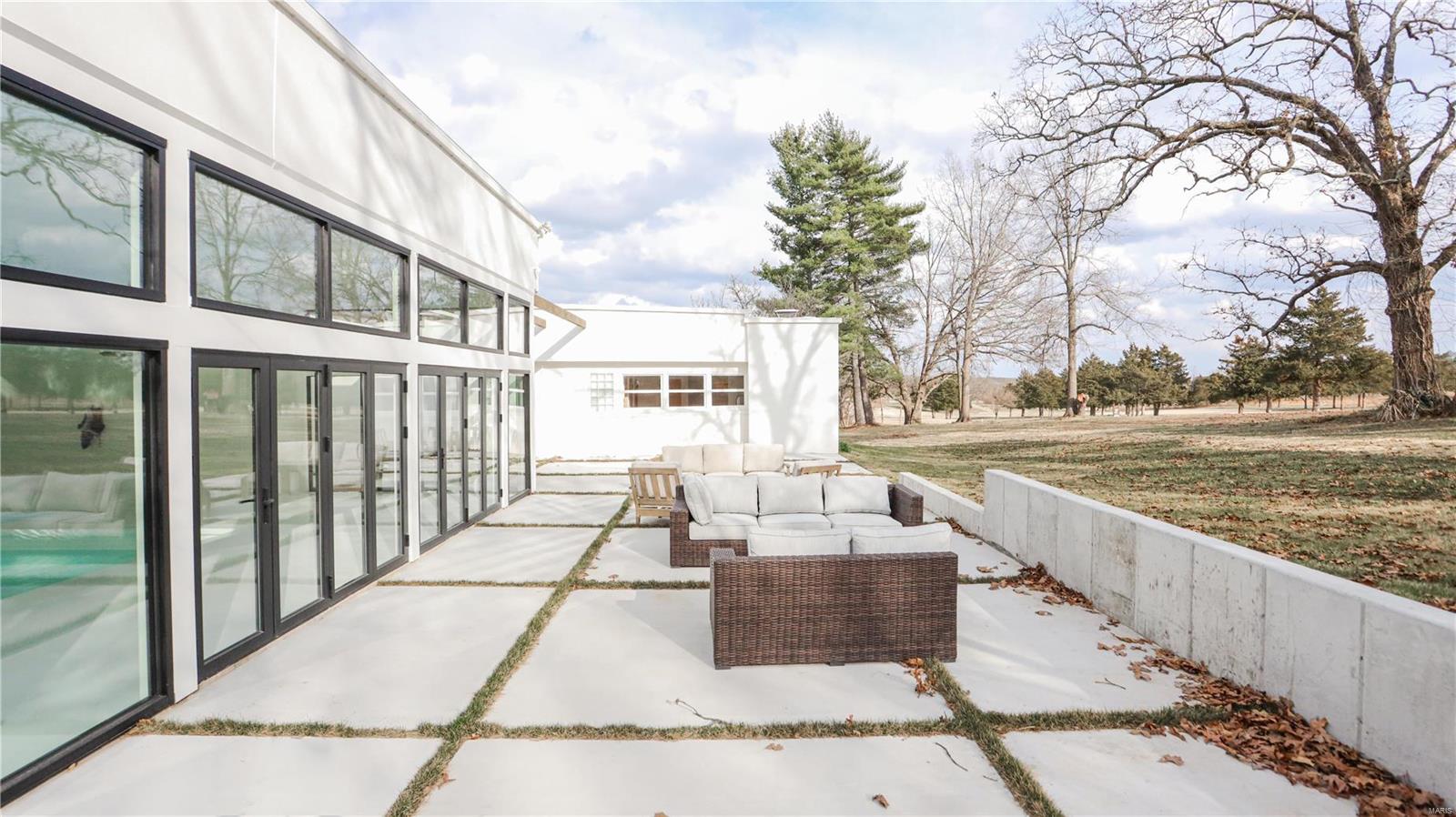 Country Club Terrace - Residential