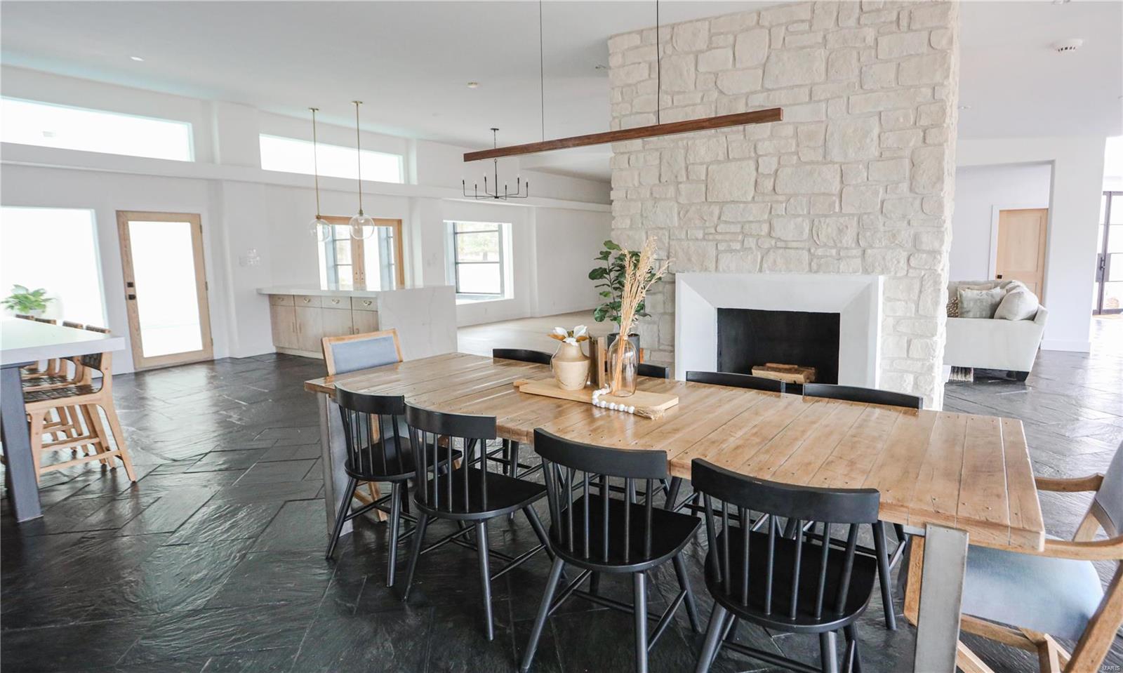 Country Club Terrace - Residential