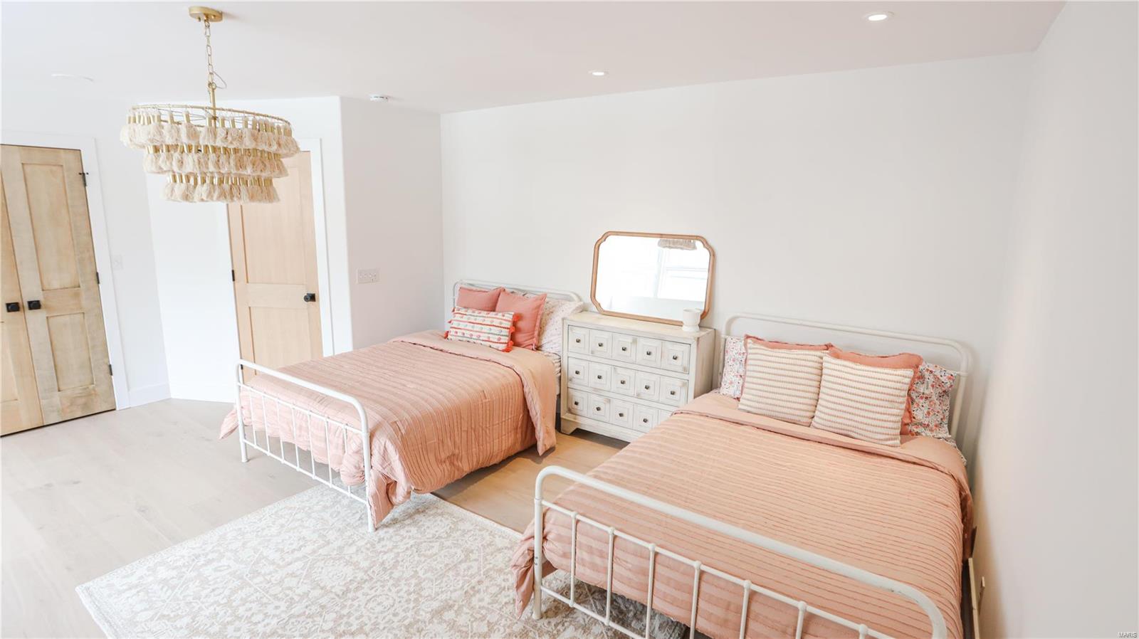 Country Club Terrace - Residential