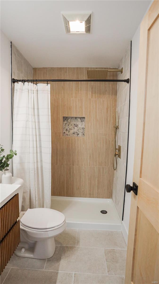 Country Club Terrace - Residential