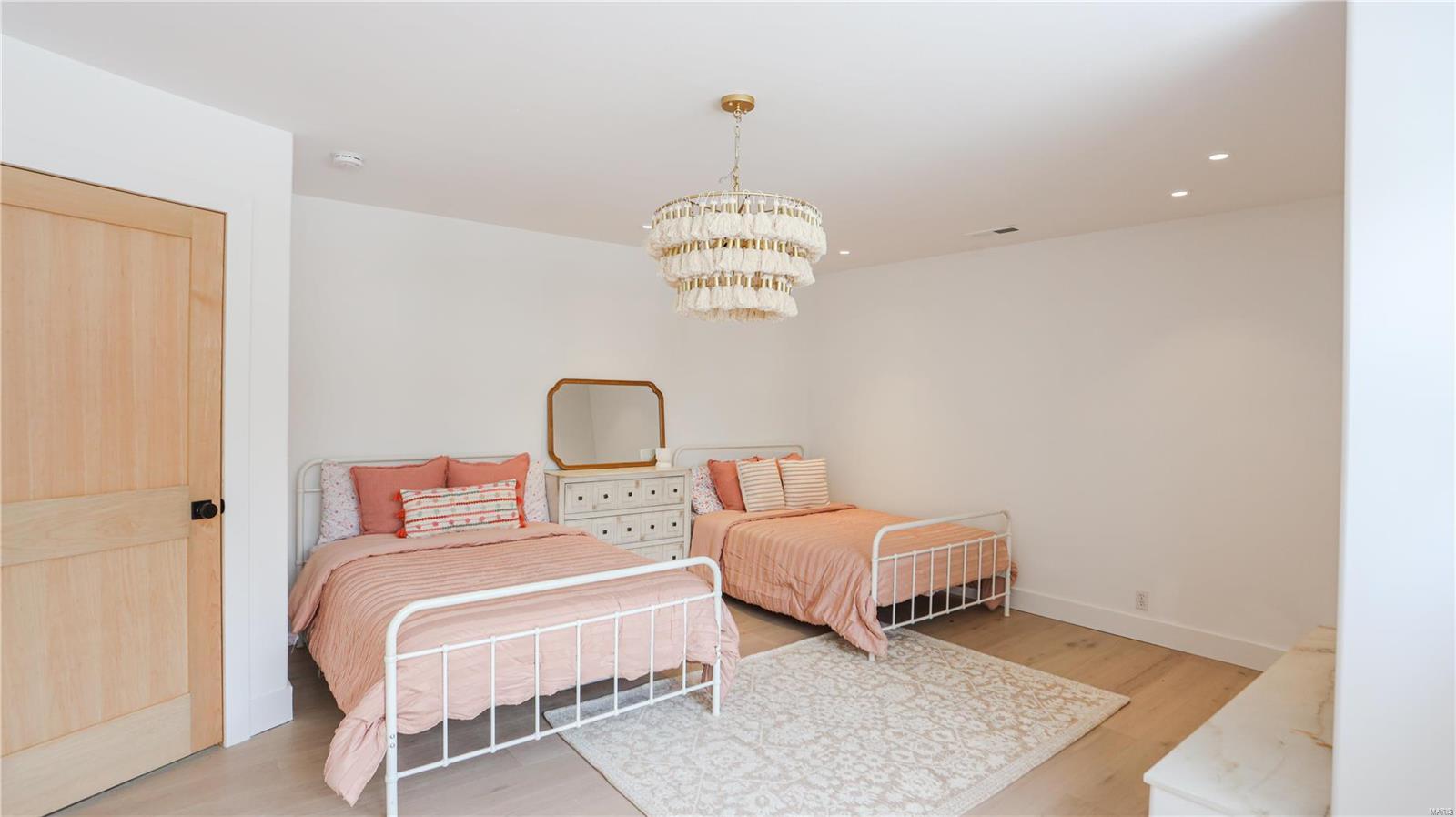 Country Club Terrace - Residential