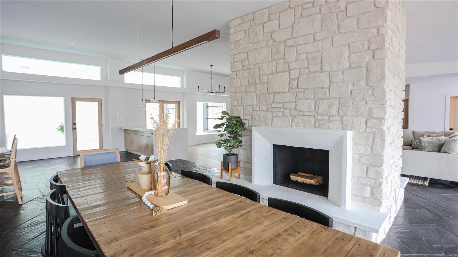 Country Club Terrace - Residential