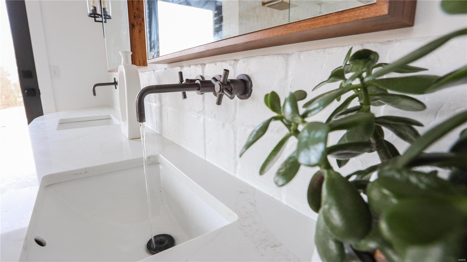 Country Club Terrace - Residential