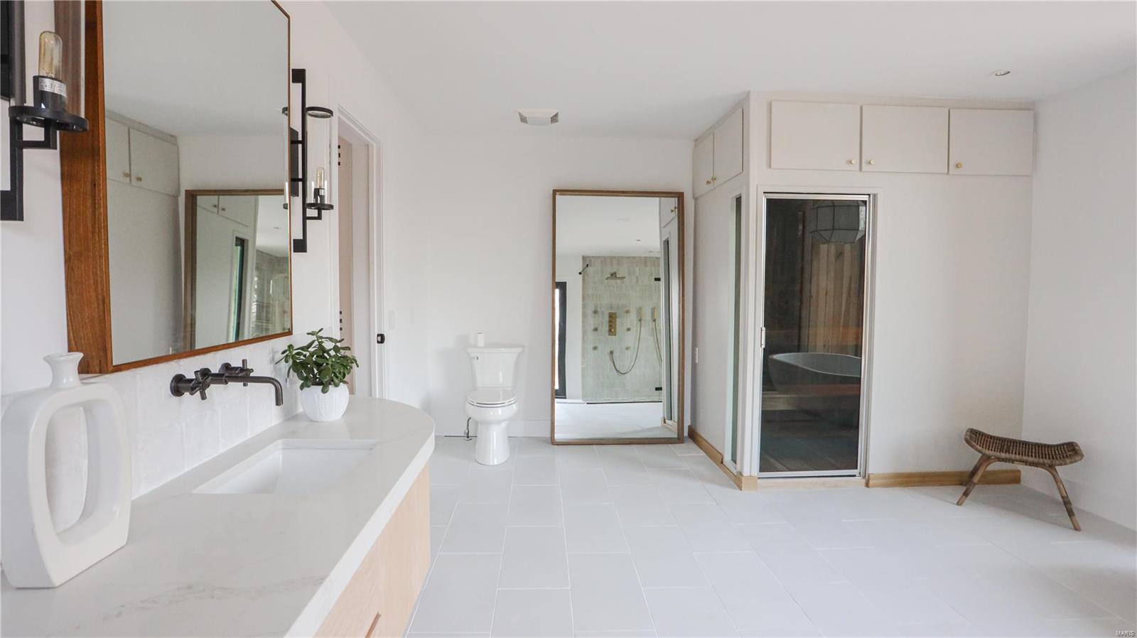 Country Club Terrace - Residential