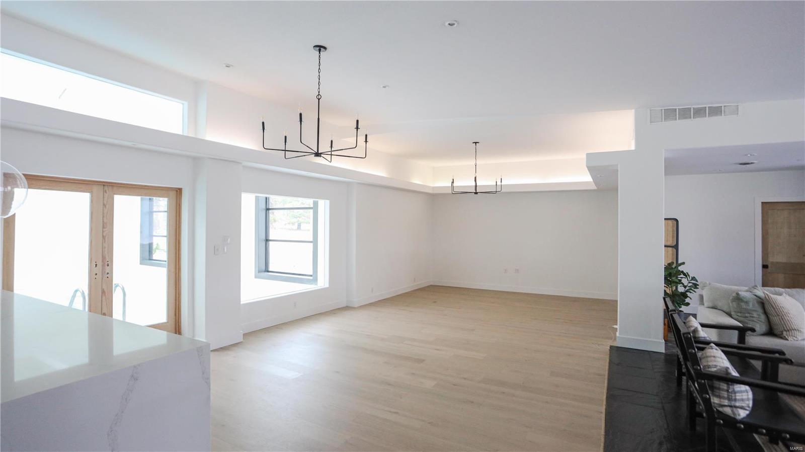 Country Club Terrace - Residential