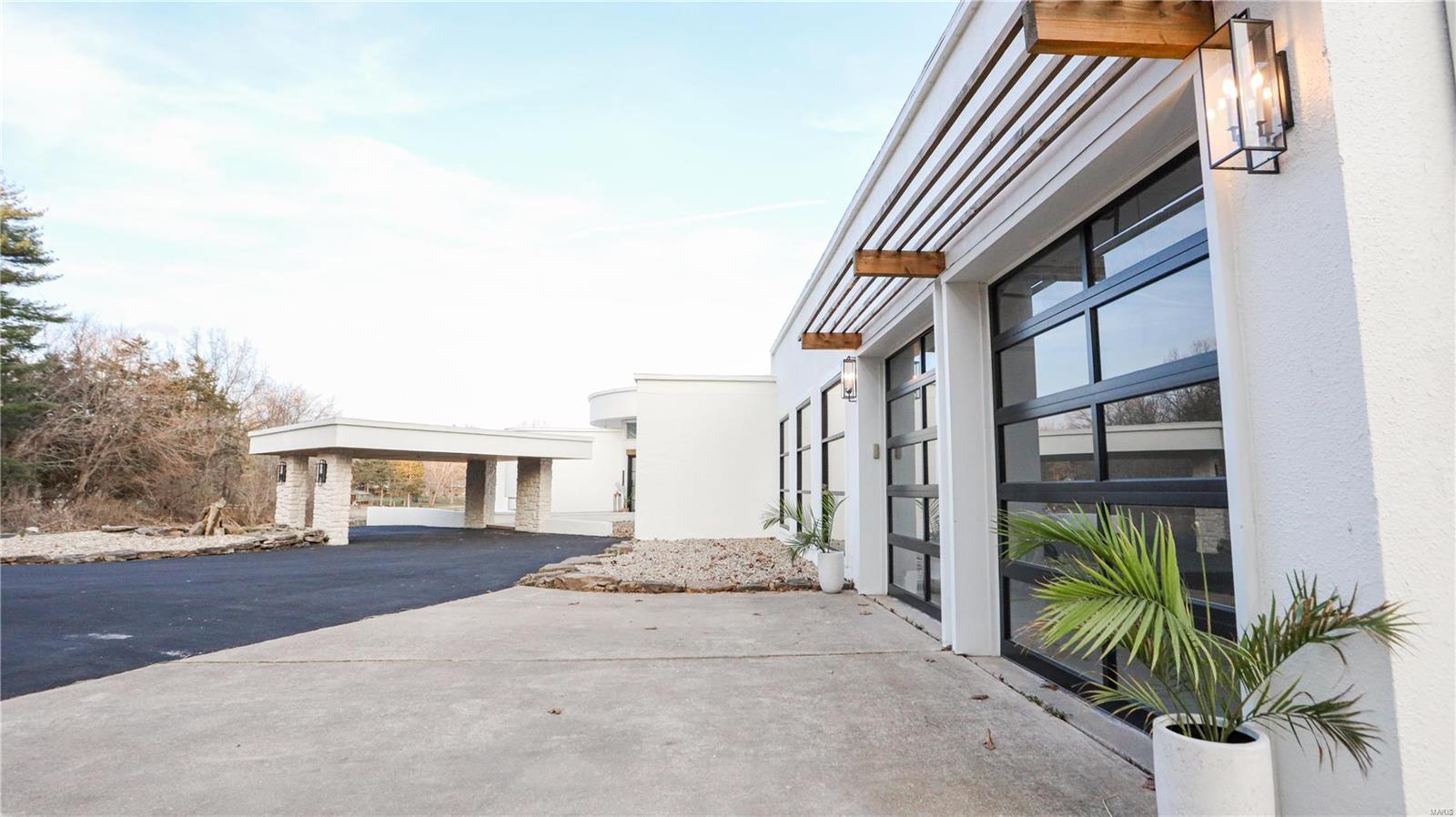 Country Club Terrace - Residential