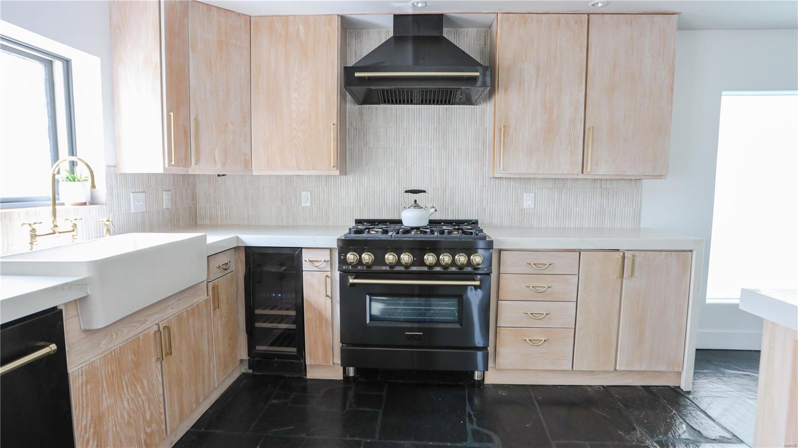 Country Club Terrace - Residential