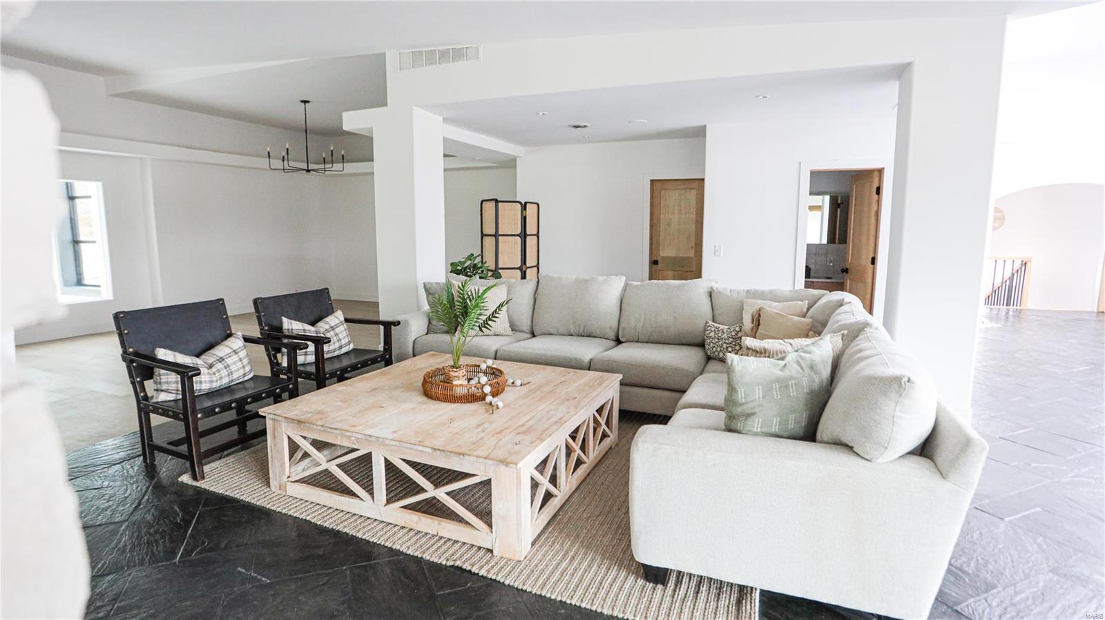 Country Club Terrace - Residential