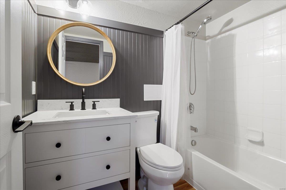 St Louis, Missouri 63122, United States, 3 Bedrooms Bedrooms, ,2 BathroomsBathrooms,Residential,Active,9799