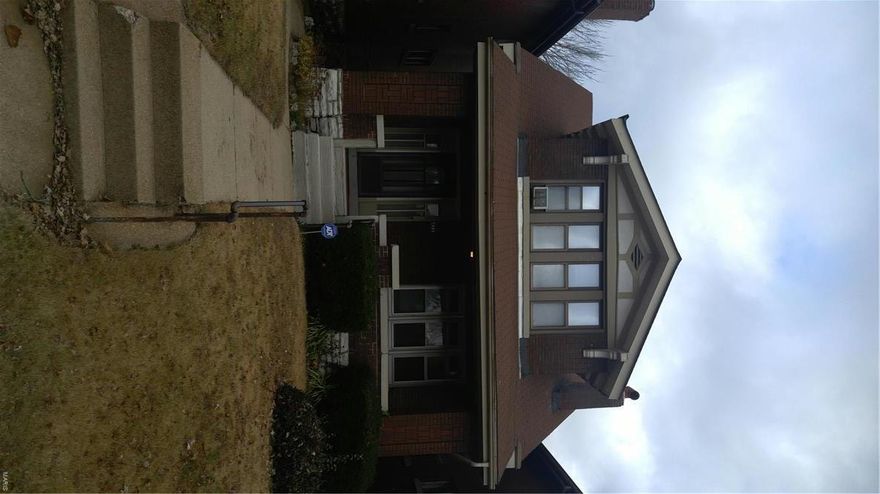 Great starter home located in the Shaw Neighborhood. Property needs some updates. Property is being sold as is. Seller to do no warranties or inspections. Great location close to major highways, hospitals, parks and universities. Property is occupied. Buyer to close at seller's title company. Insight Title Company in Clayton.