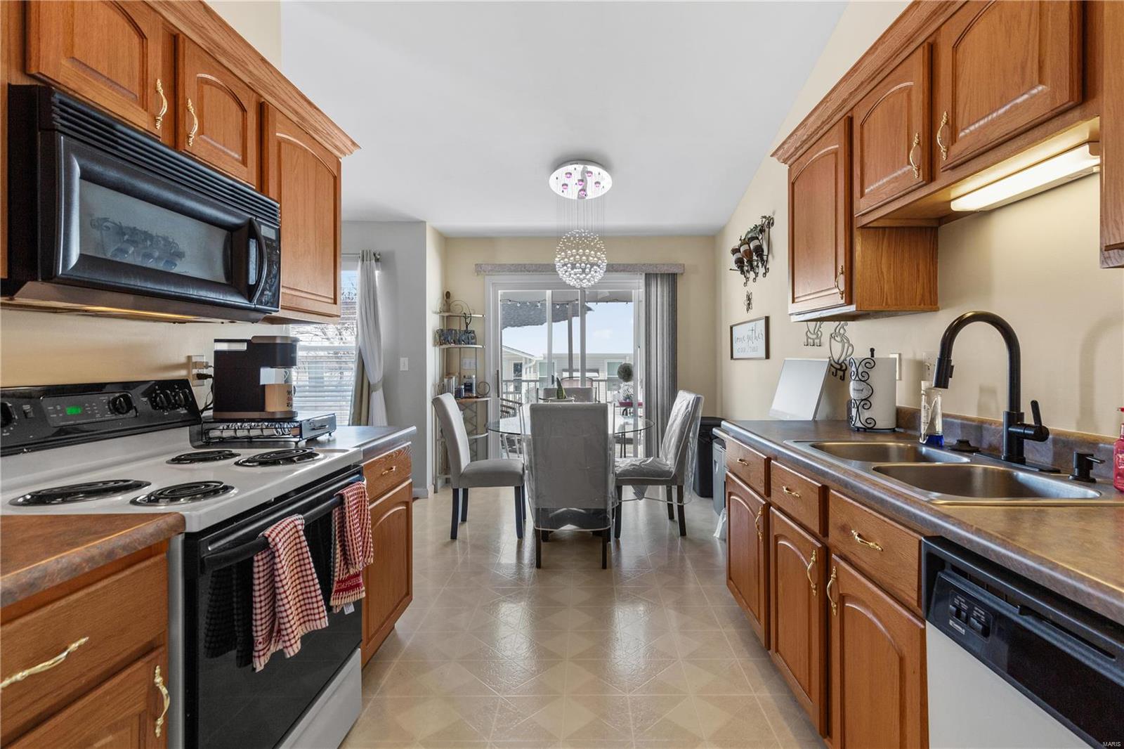 O'Fallon, Missouri 63366, United States, 3 Bedrooms Bedrooms, ,3 BathroomsBathrooms,Residential,Active,13713