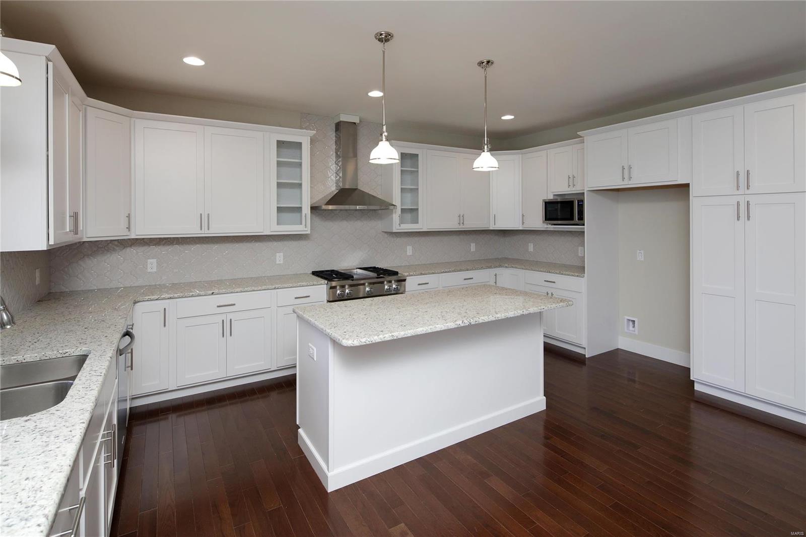 Stoneleigh Towers - Residential