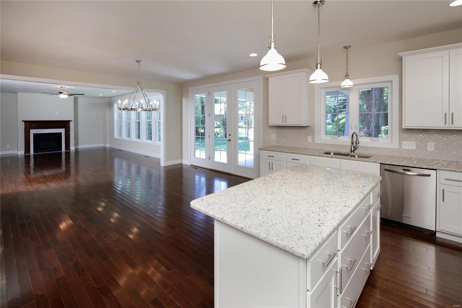 Stoneleigh Towers - Residential