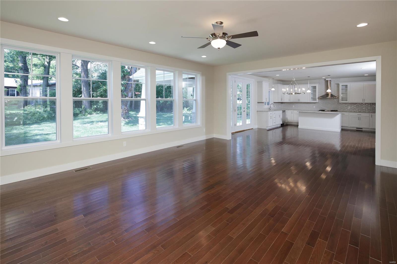 Stoneleigh Towers - Residential