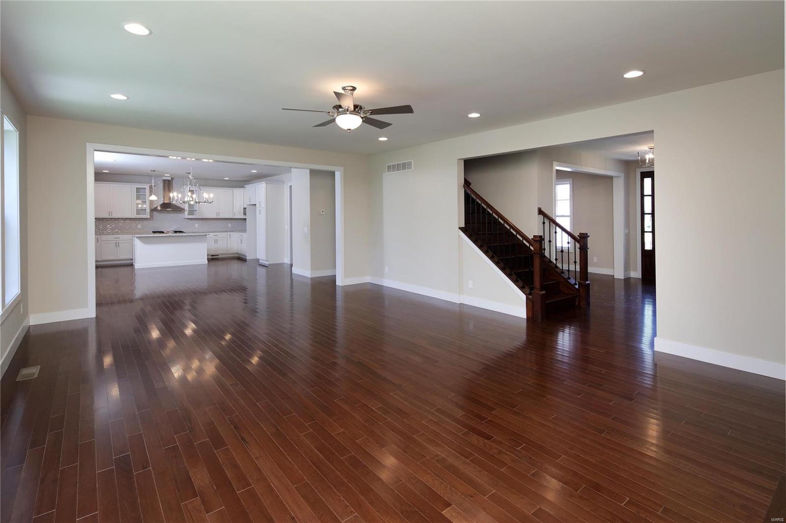 Stoneleigh Towers - Residential