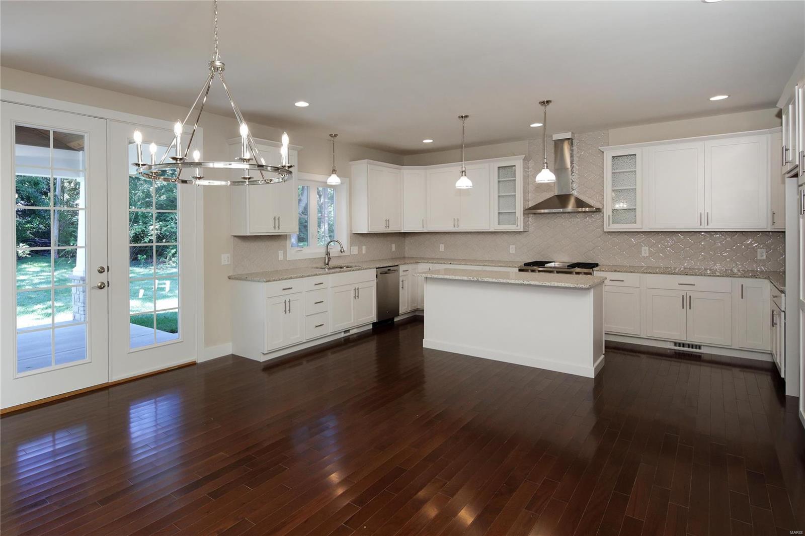 Stoneleigh Towers - Residential