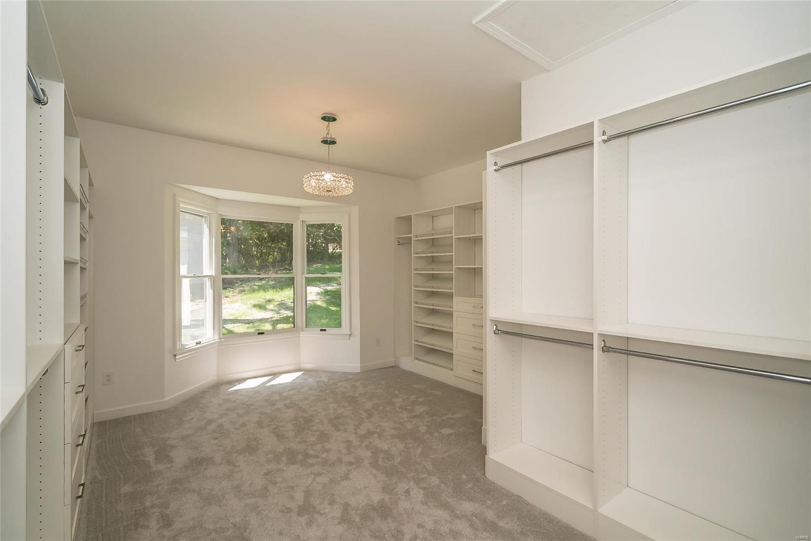 Essex Point - Residential