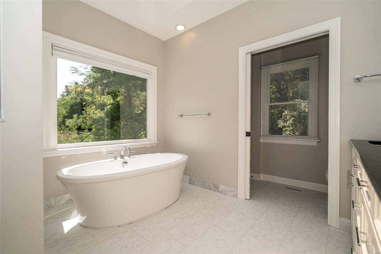 Essex Point - Residential