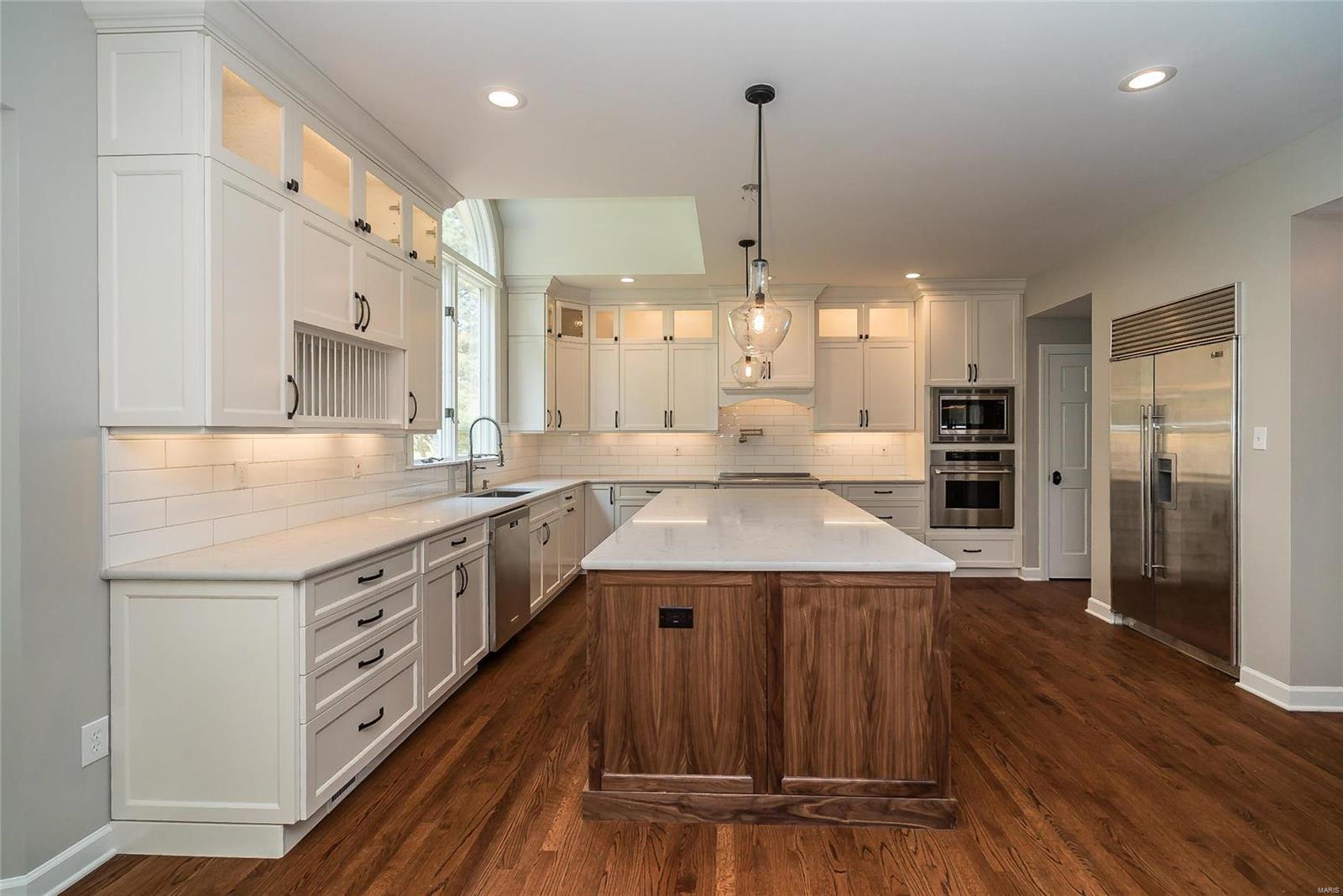 Essex Point - Residential