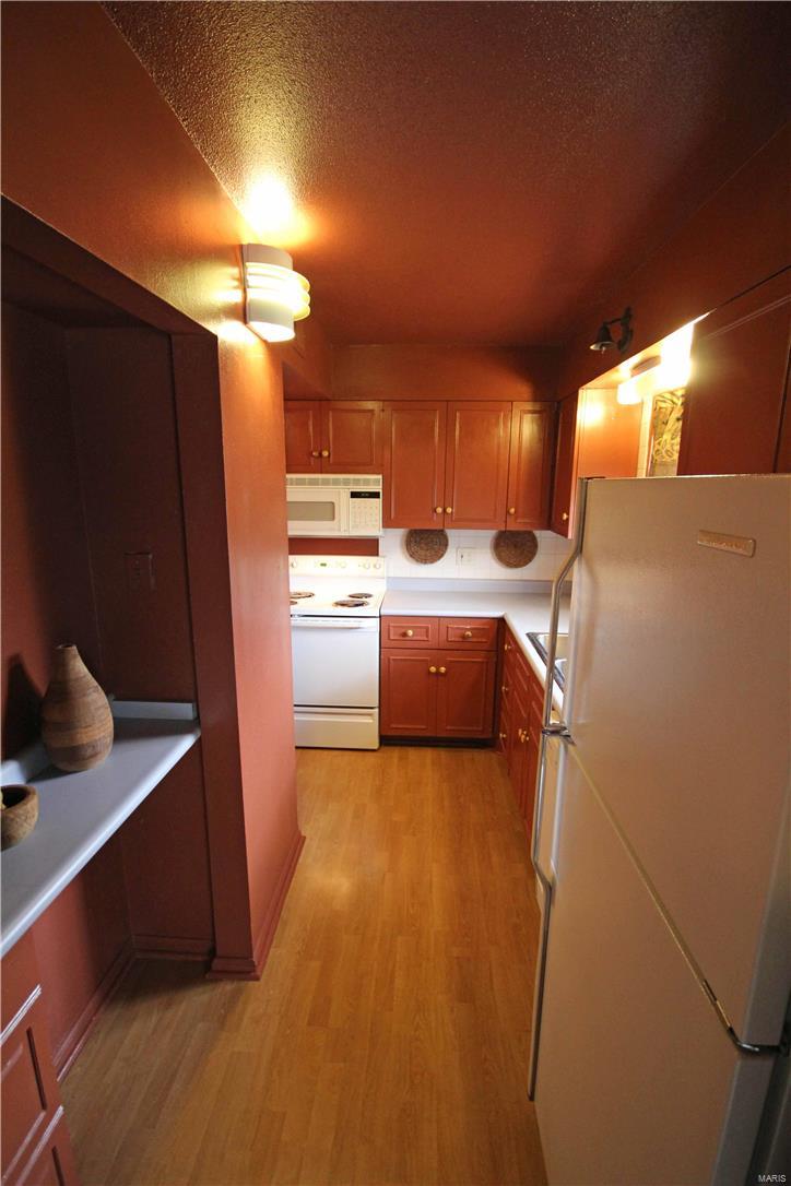 Chateau De Ville Condo Sec - Residential