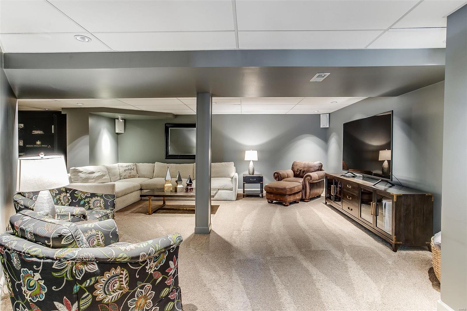 Acorn Hill Lt 1 Bdy Adj Re229-68 & - Residential