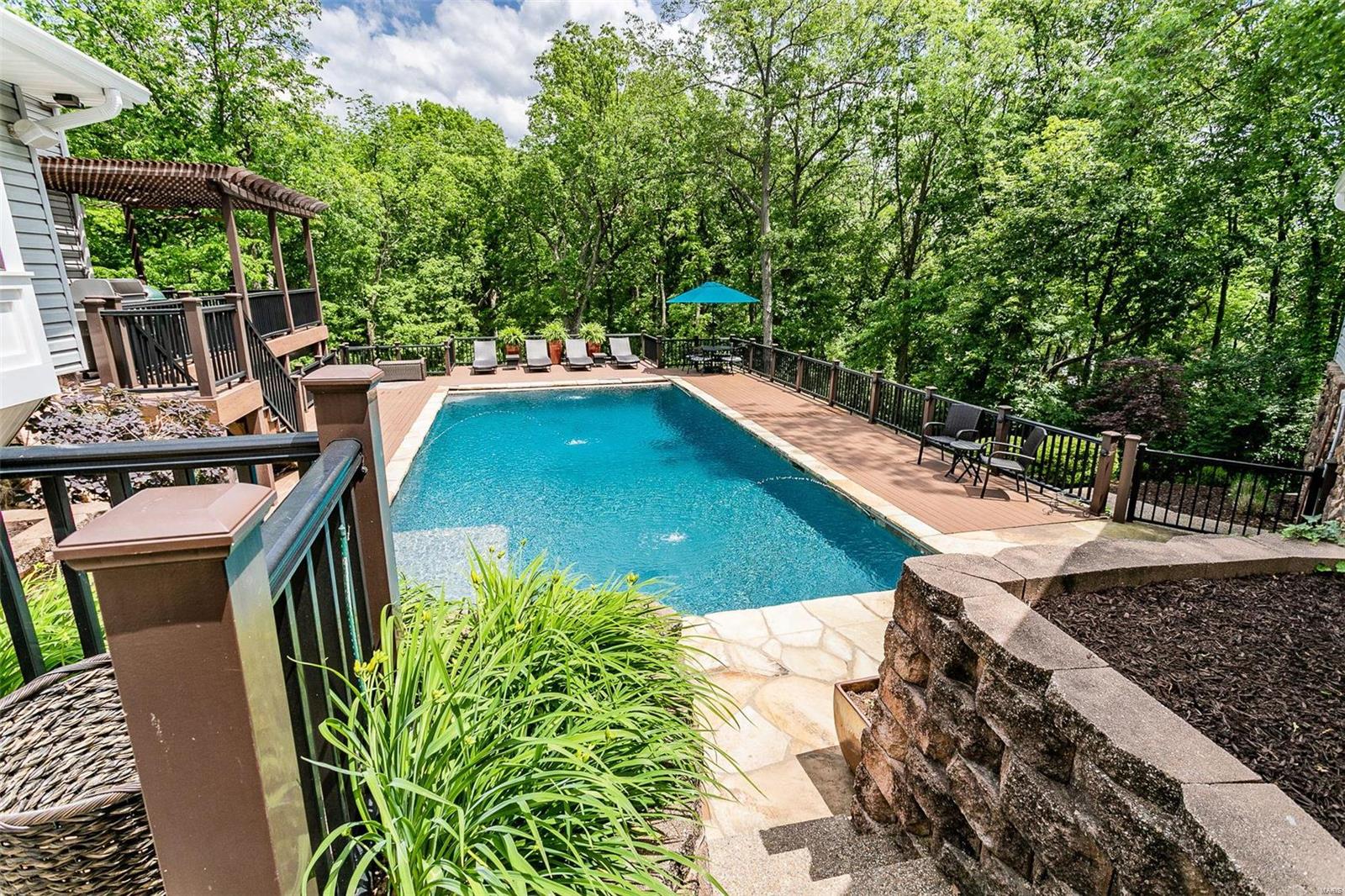 Acorn Hill Lt 1 Bdy Adj Re229-68 & - Residential