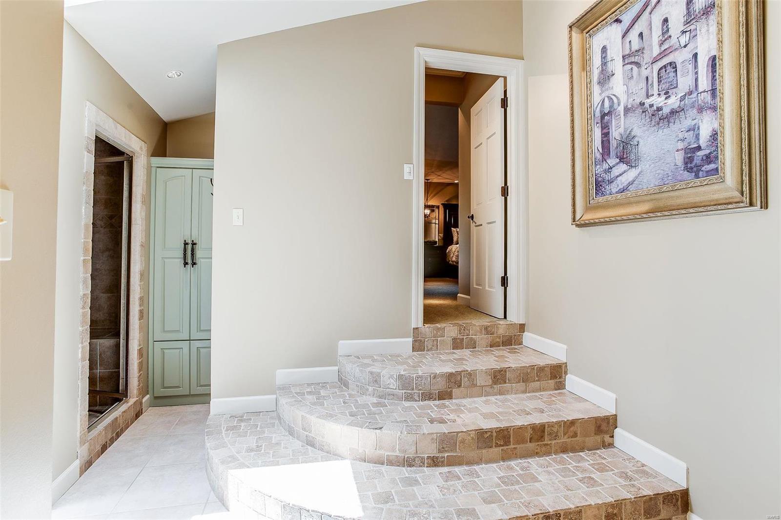 Acorn Hill Lt 1 Bdy Adj Re229-68 & - Residential