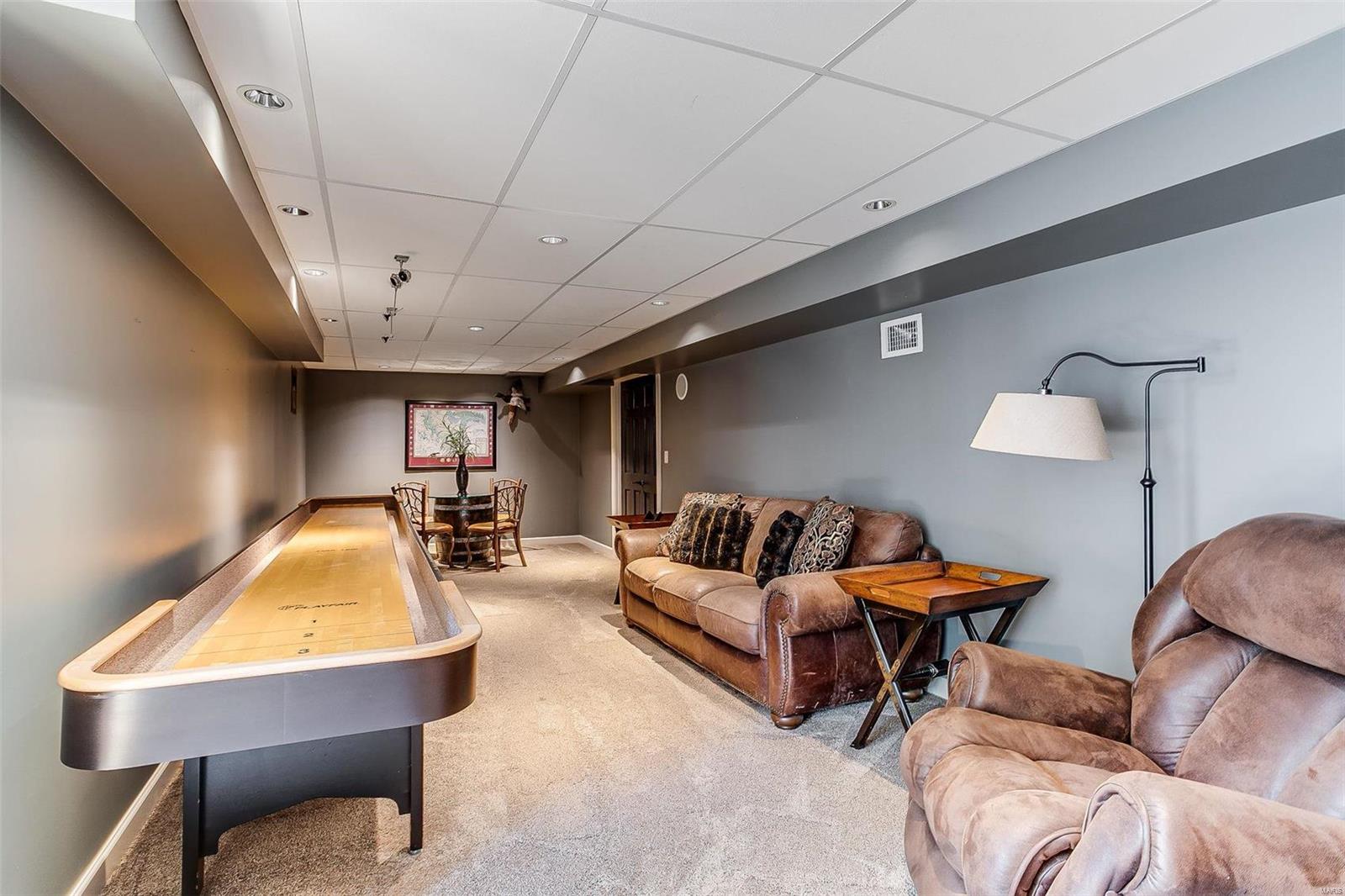 Acorn Hill Lt 1 Bdy Adj Re229-68 & - Residential