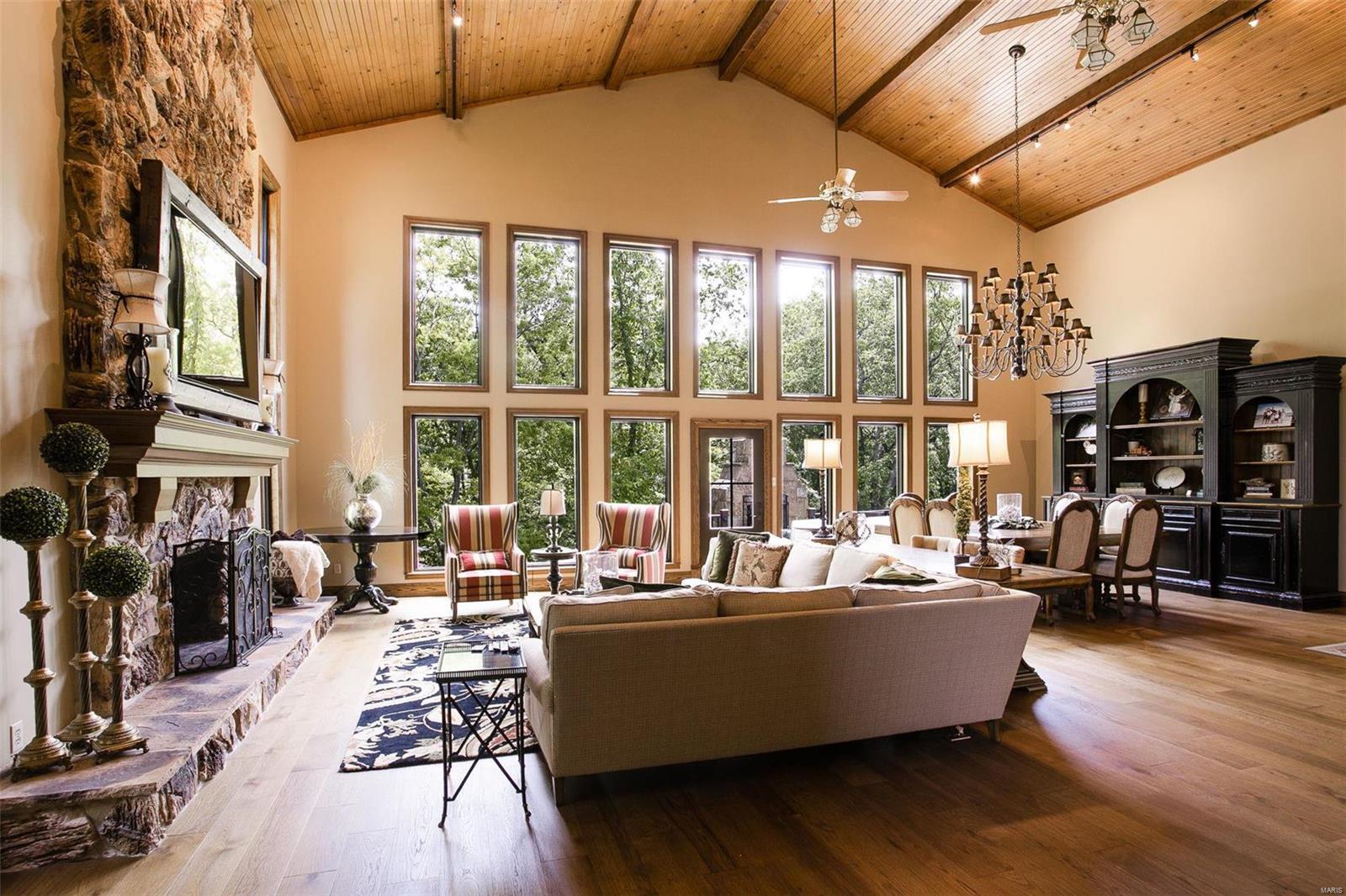 Acorn Hill Lt 1 Bdy Adj Re229-68 & - Residential