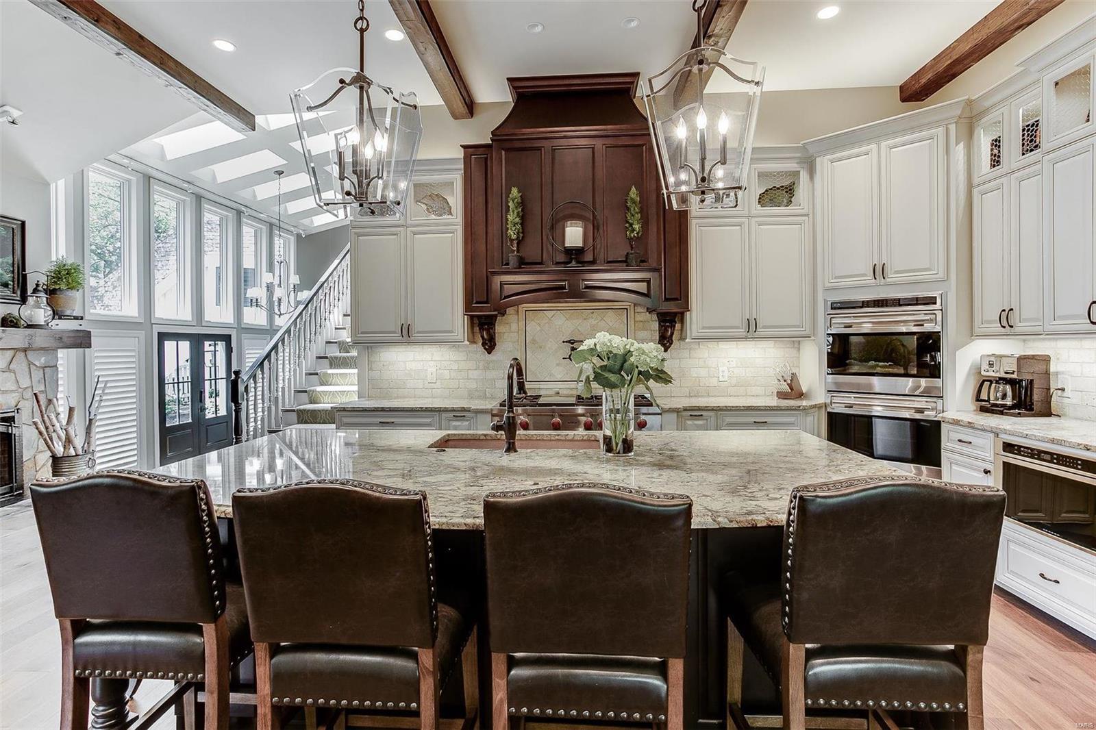 Acorn Hill Lt 1 Bdy Adj Re229-68 & - Residential