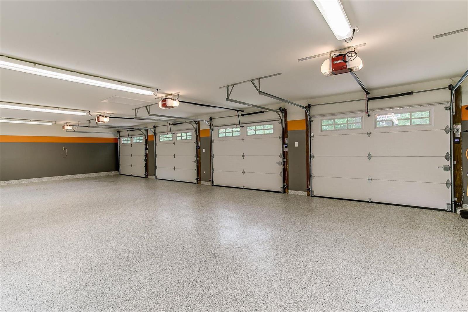 Acorn Hill Lt 1 Bdy Adj Re229-68 & - Residential