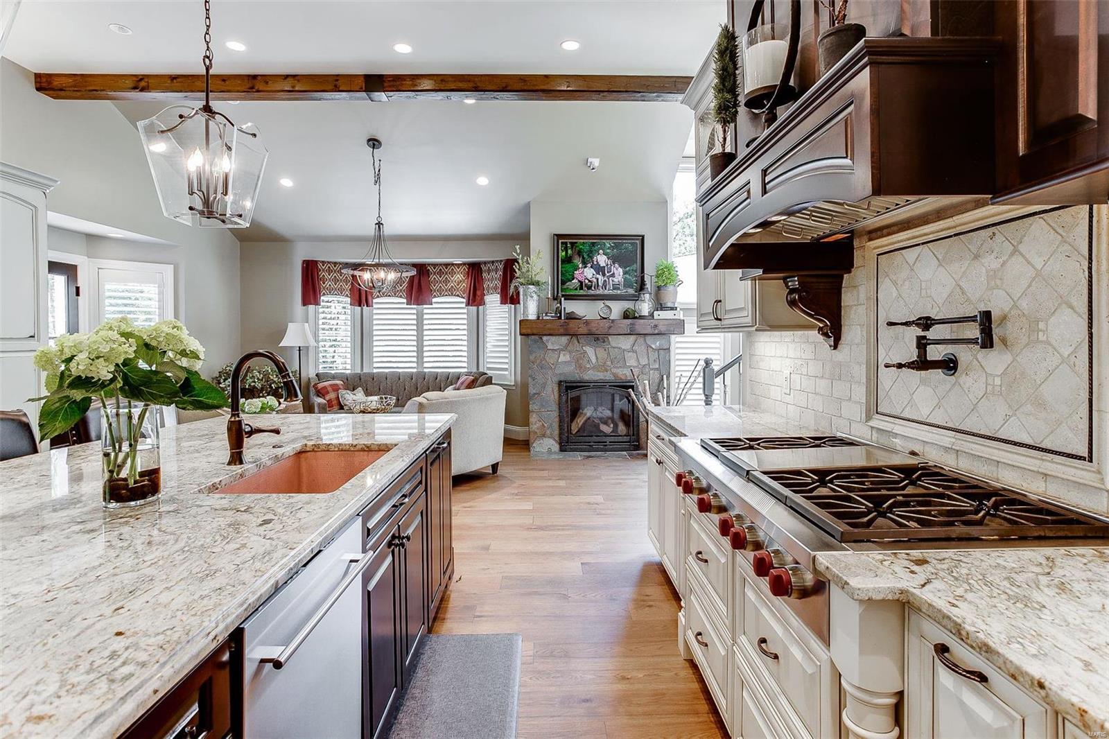 Acorn Hill Lt 1 Bdy Adj Re229-68 & - Residential