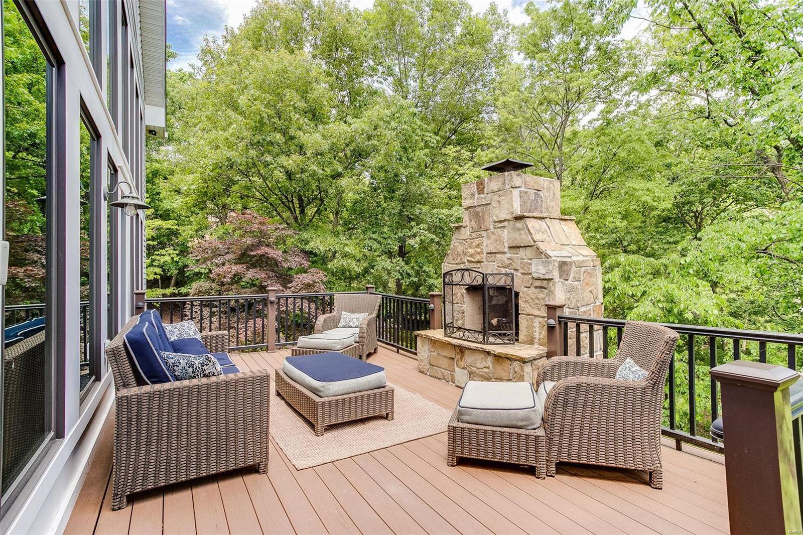 Acorn Hill Lt 1 Bdy Adj Re229-68 & - Residential