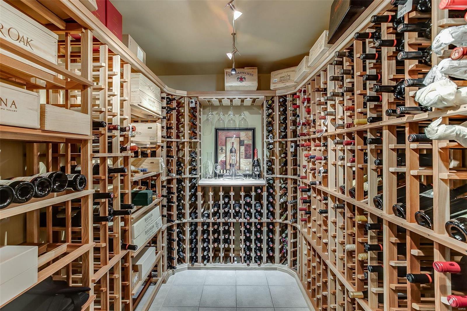 Acorn Hill Lt 1 Bdy Adj Re229-68 & - Residential