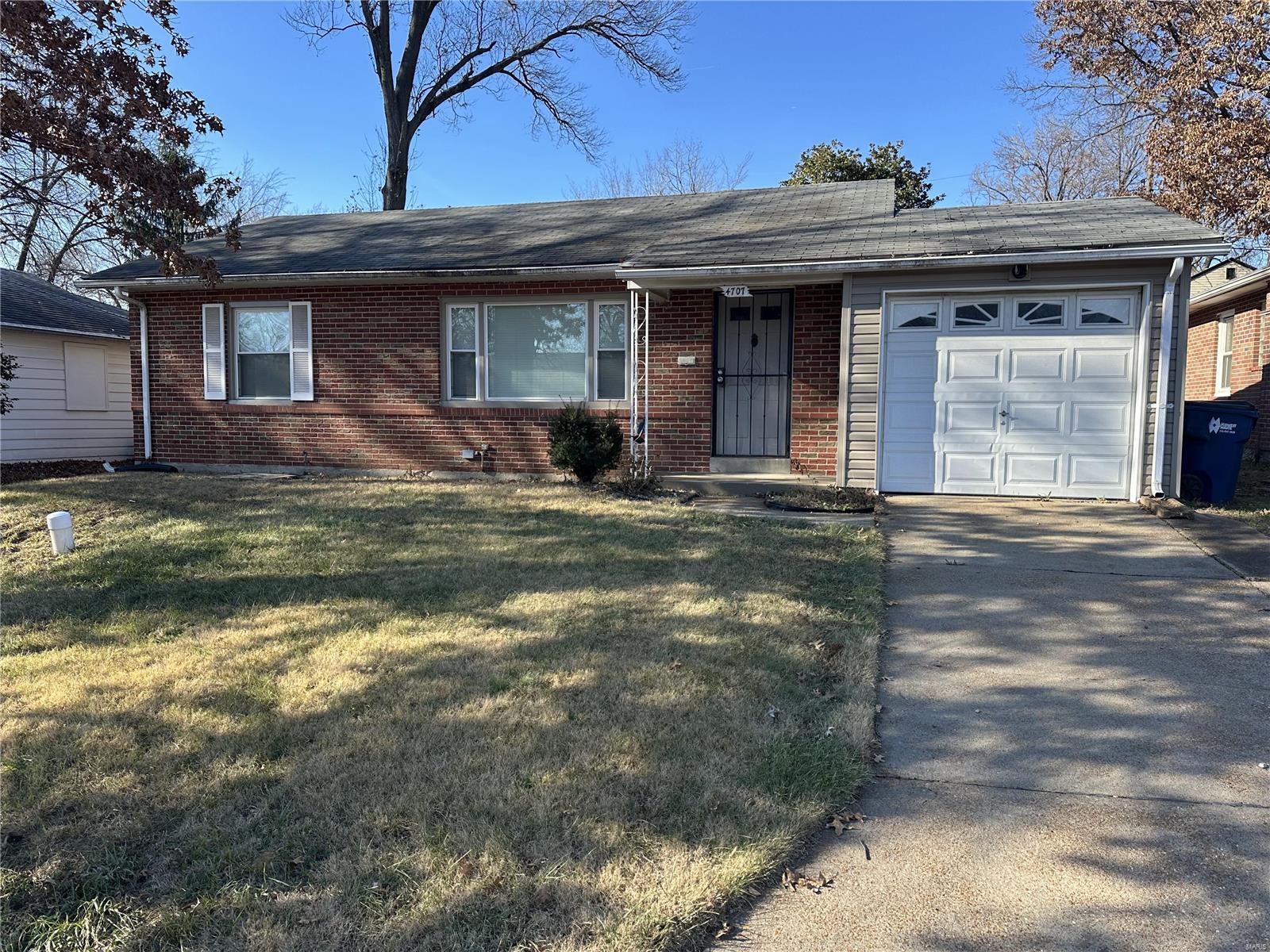 Jennings, Missouri 63121, United States, 2 Bedrooms Bedrooms, ,1 BathroomBathrooms,Residential,Active,26506