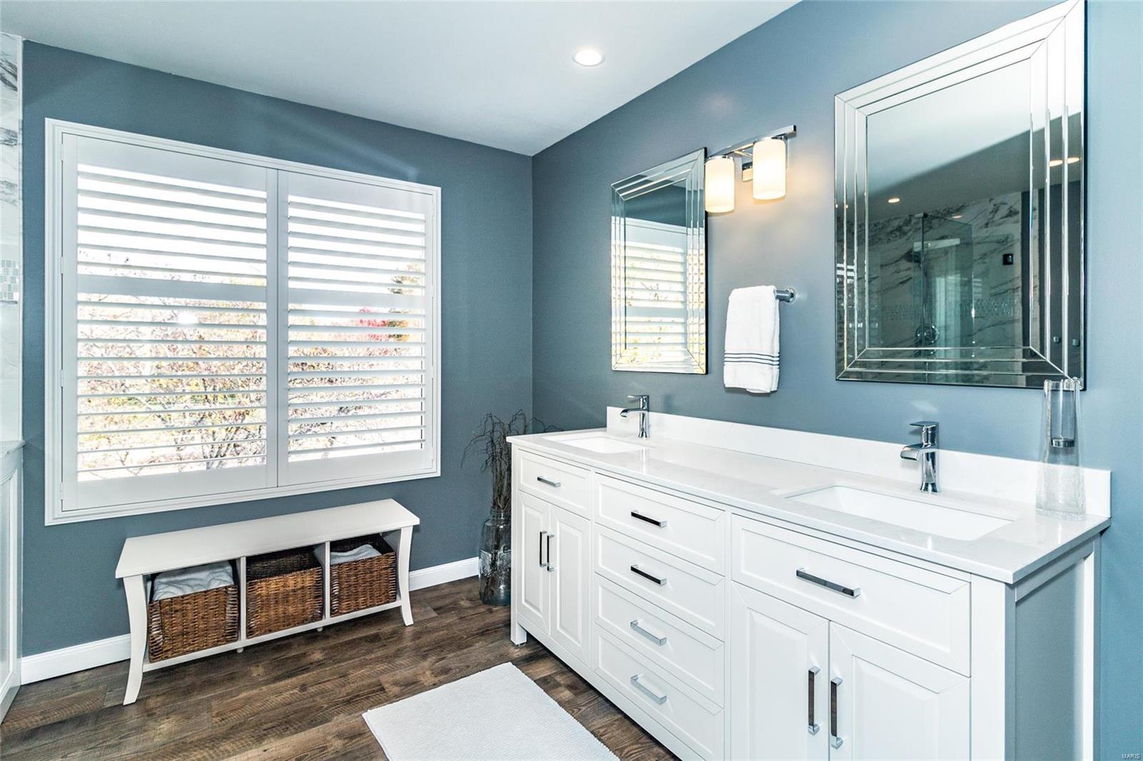 Twin Chimneys Village E Plum Grove - Residential