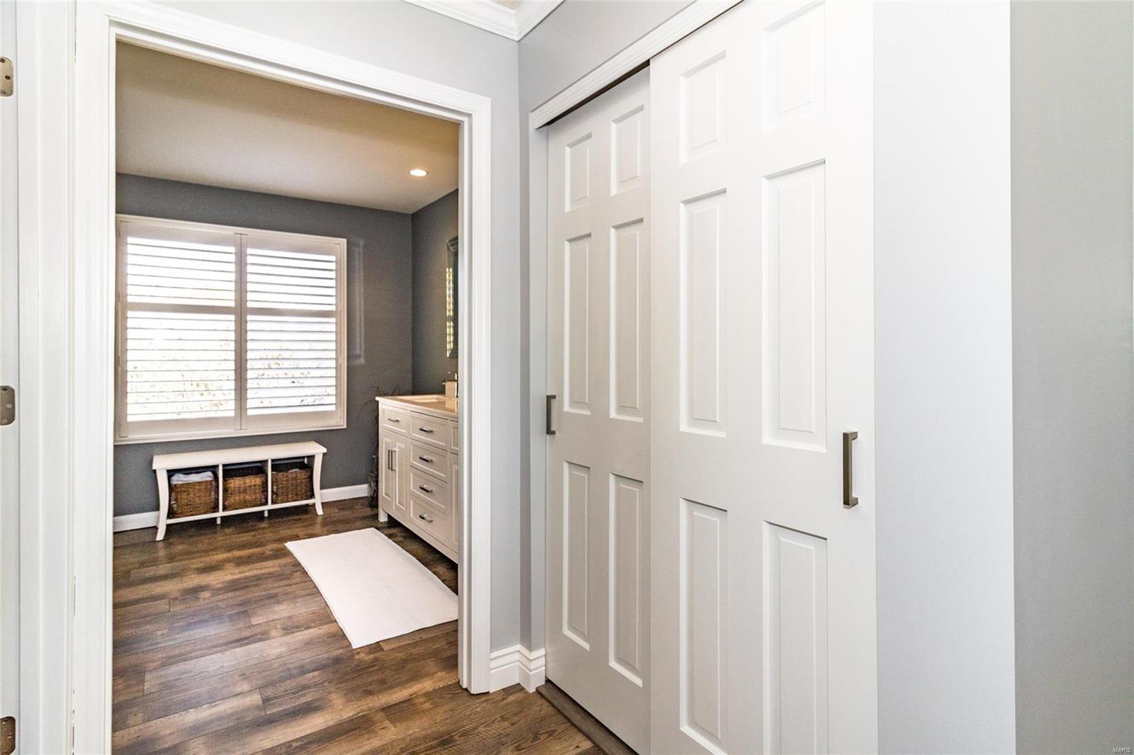 Twin Chimneys Village E Plum Grove - Residential