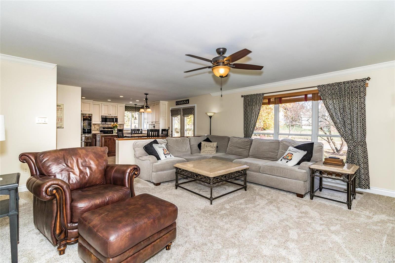 Twin Chimneys Village E Plum Grove - Residential