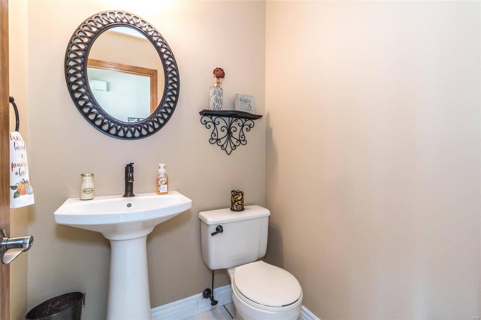 Twin Chimneys Village E Plum Grove - Residential