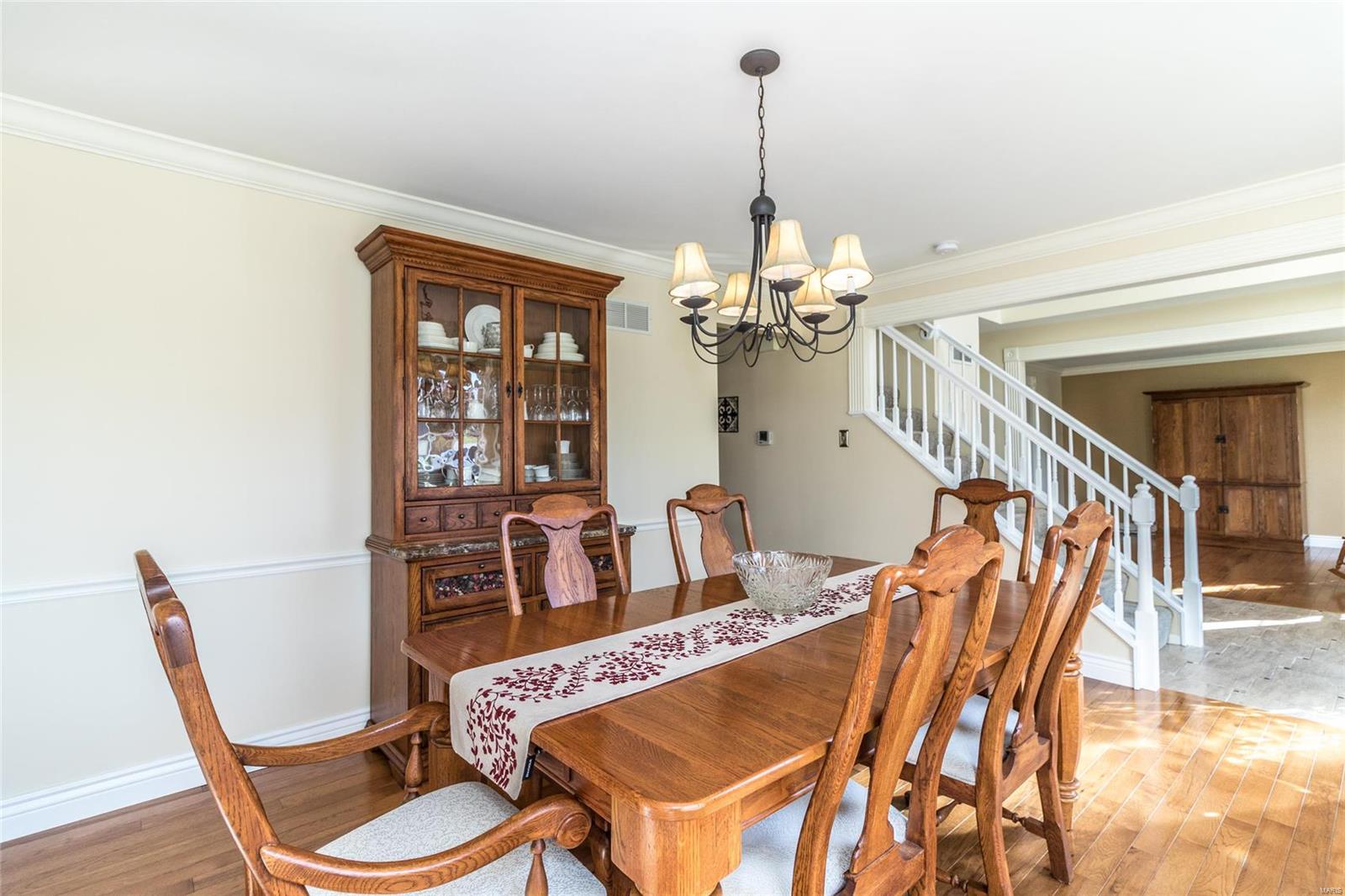 Twin Chimneys Village E Plum Grove - Residential