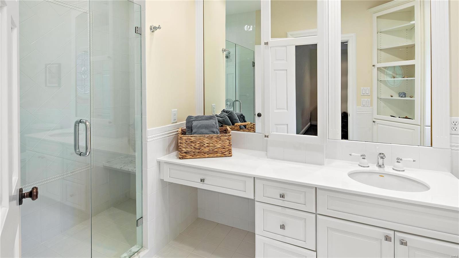 Apple Tree - Residential