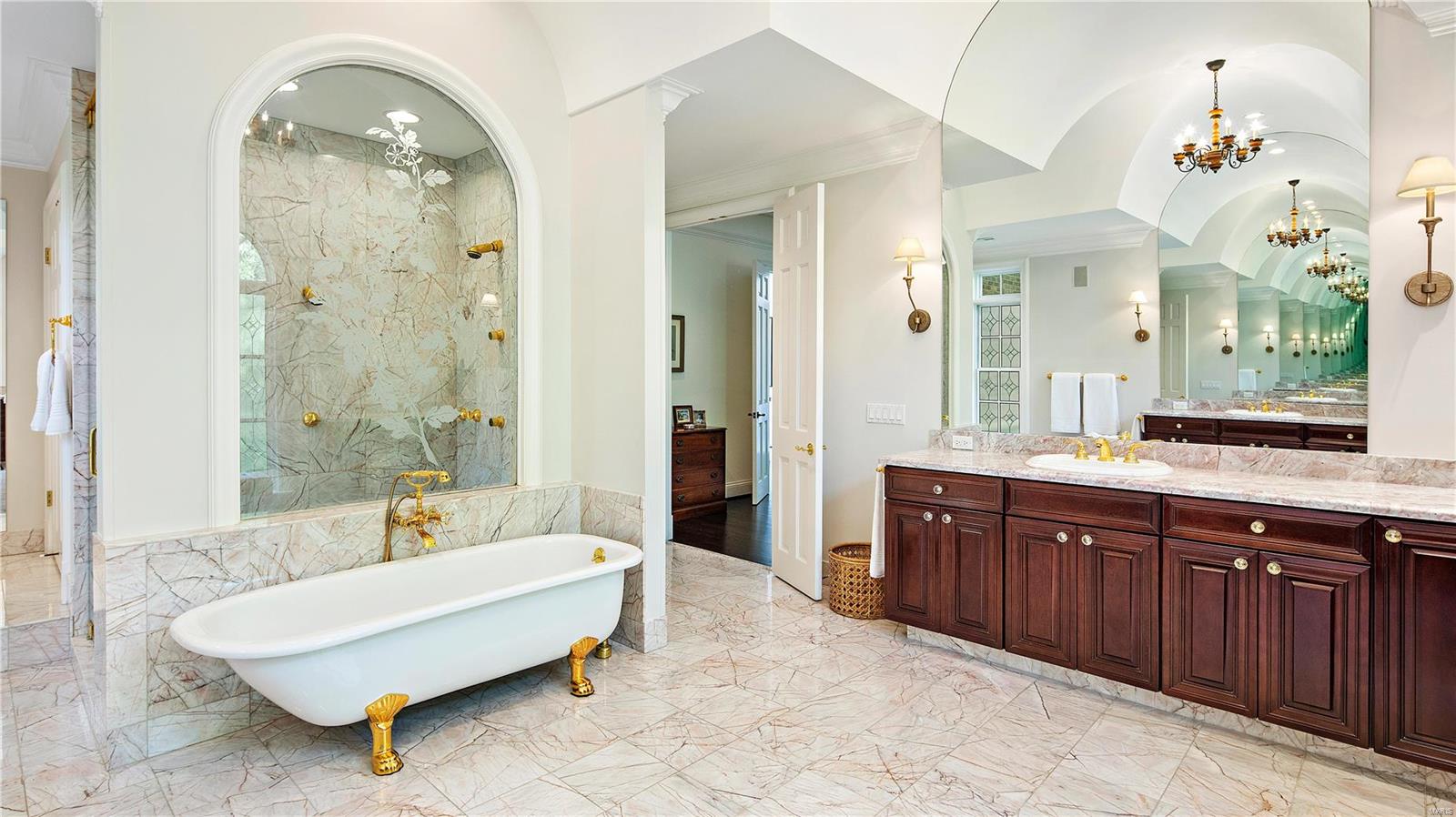 Apple Tree - Residential