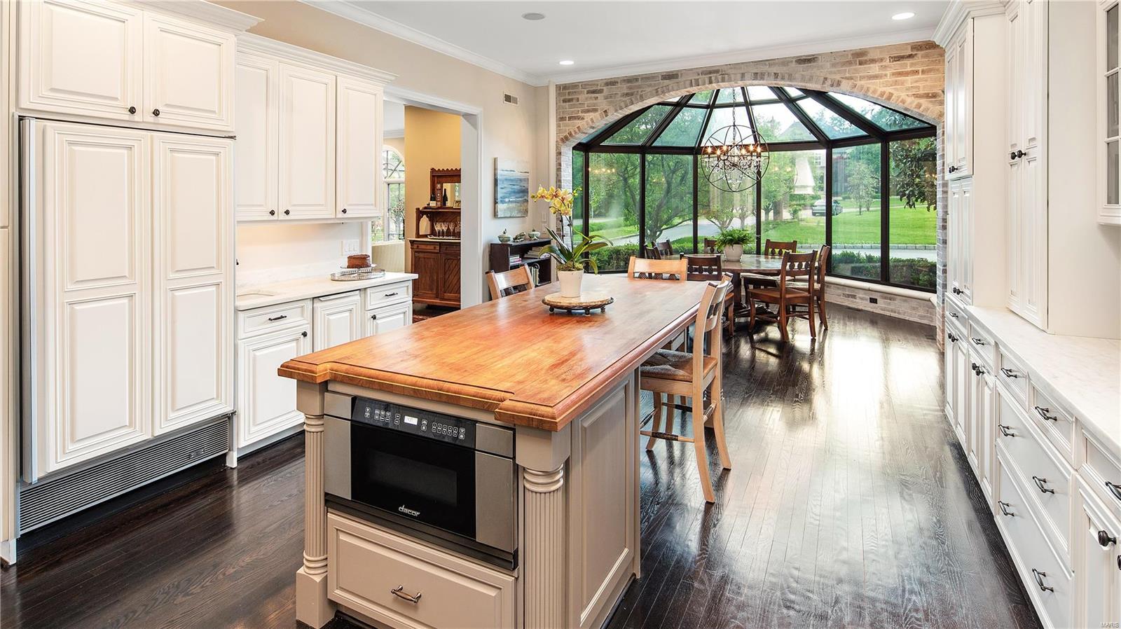 Apple Tree - Residential