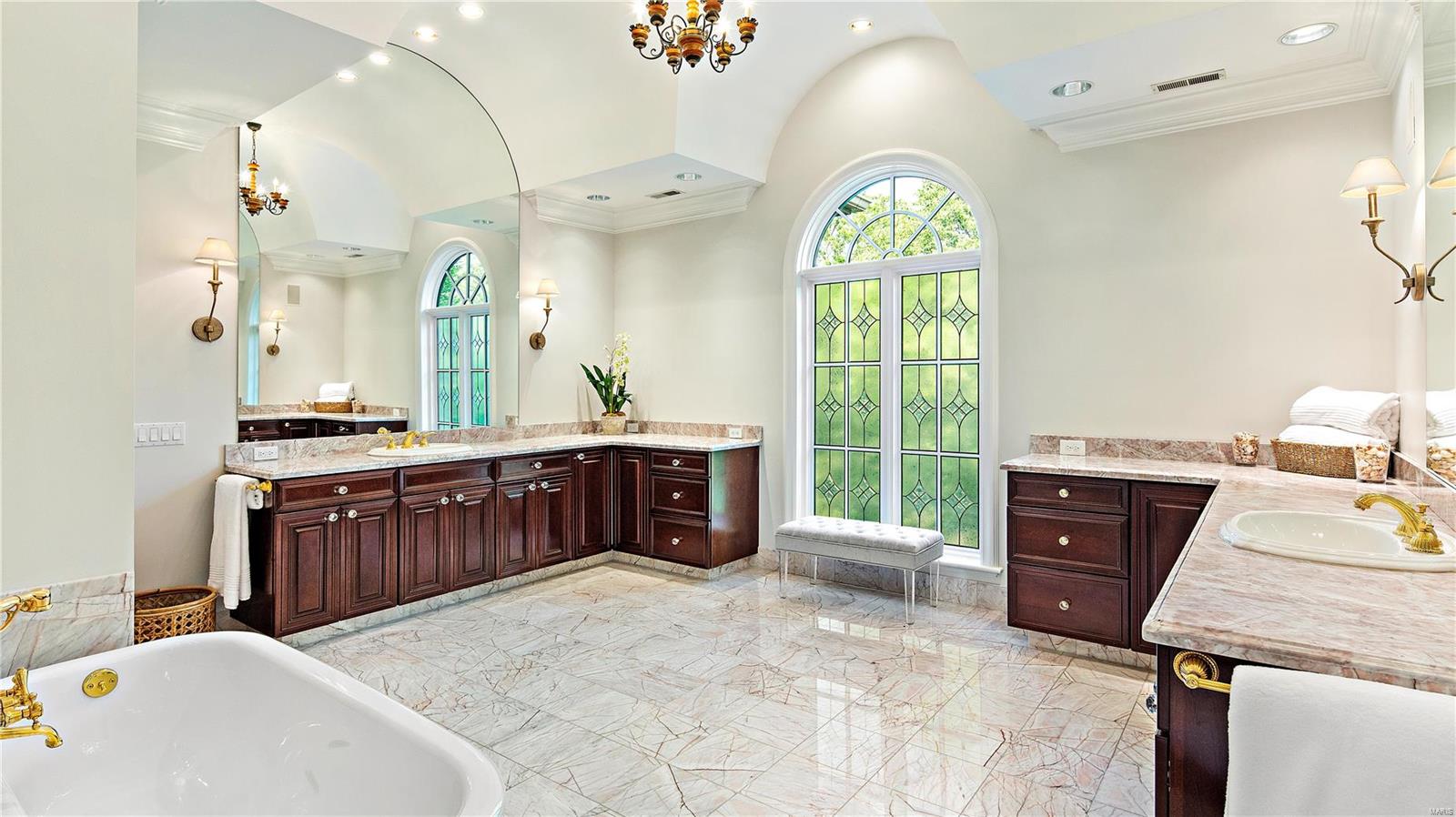 Apple Tree - Residential