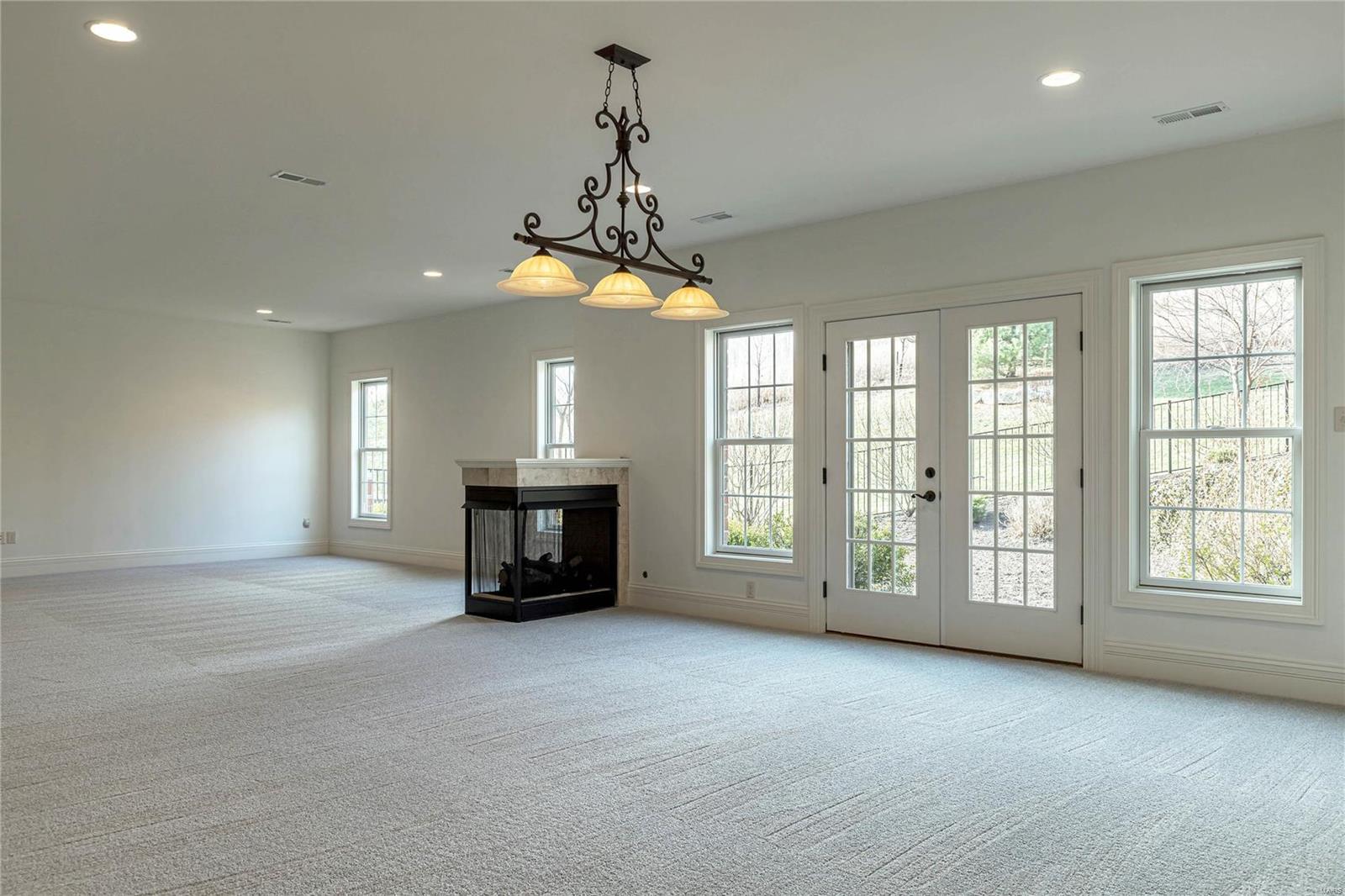 Wardenburg Farms - Residential