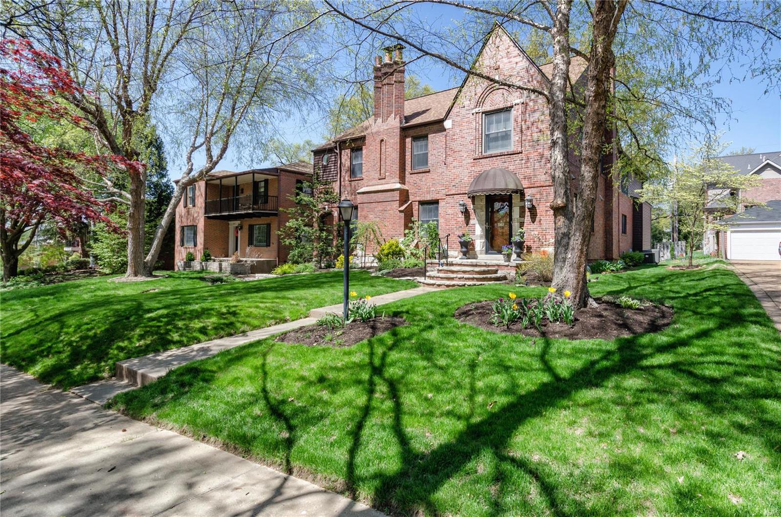 Davis Place - Residential