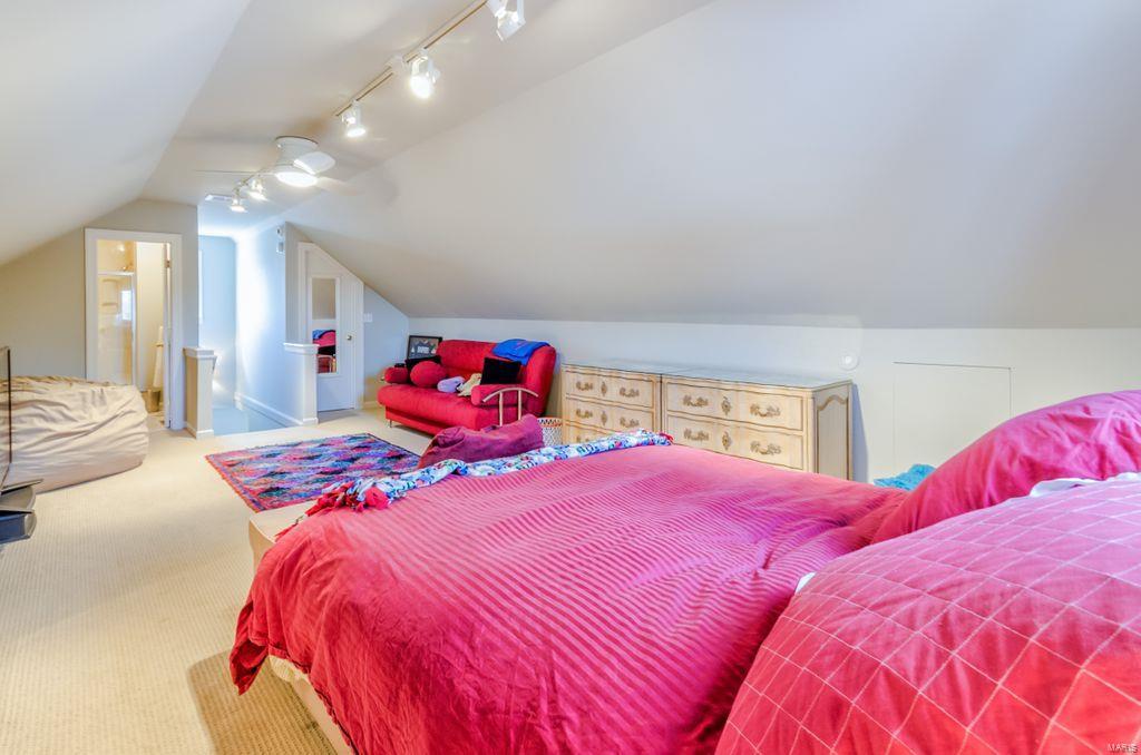 Davis Place - Residential