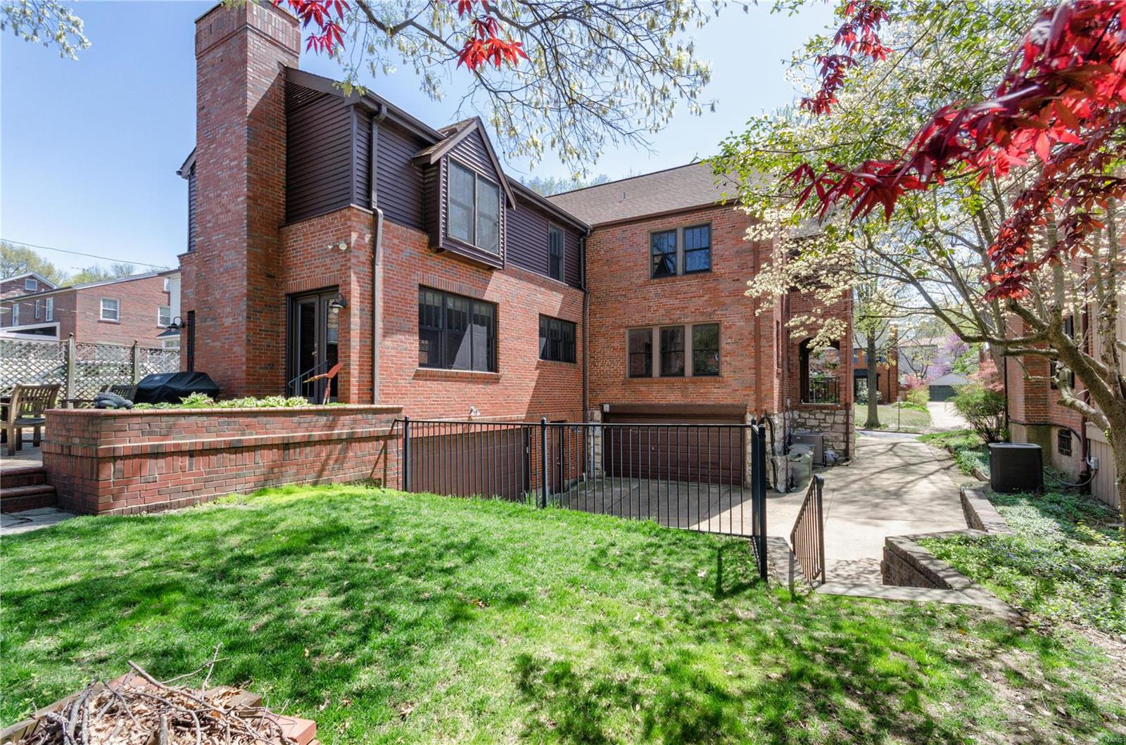 Davis Place - Residential